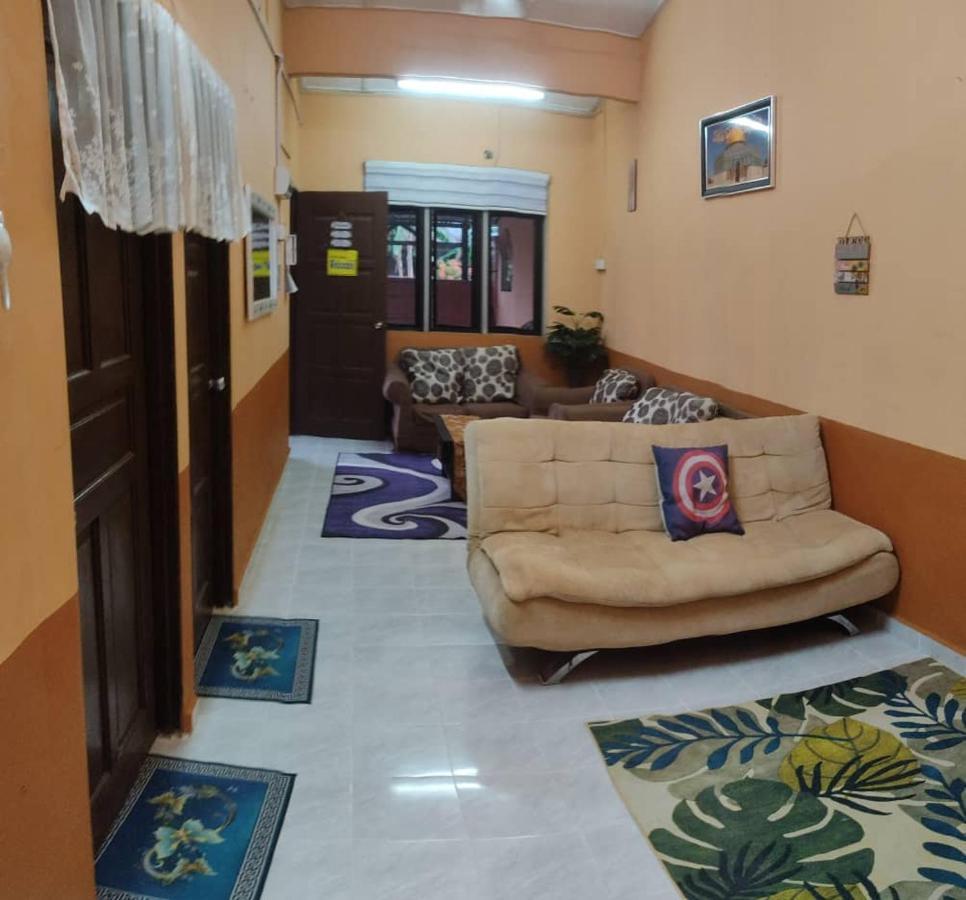 Ns Homestay Private Pool Tanah Merah  Exterior photo
